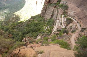 dnxb-dongnanxibei-angels-landing-switchback-hike-trail-difficult-utah-zion-national-park (1)